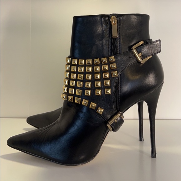 Leather with Gold Studs Shoe Buckle - Picture 5 of 6